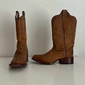 Corral Western Ranch boots Tan 5 1/2 barely worn